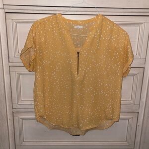 Maurices cuff sleeve, zip front blouse.